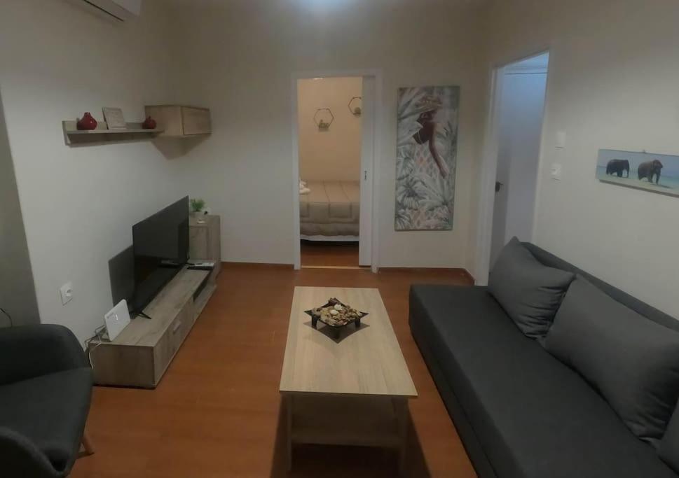 Deppy's Two-storey House *